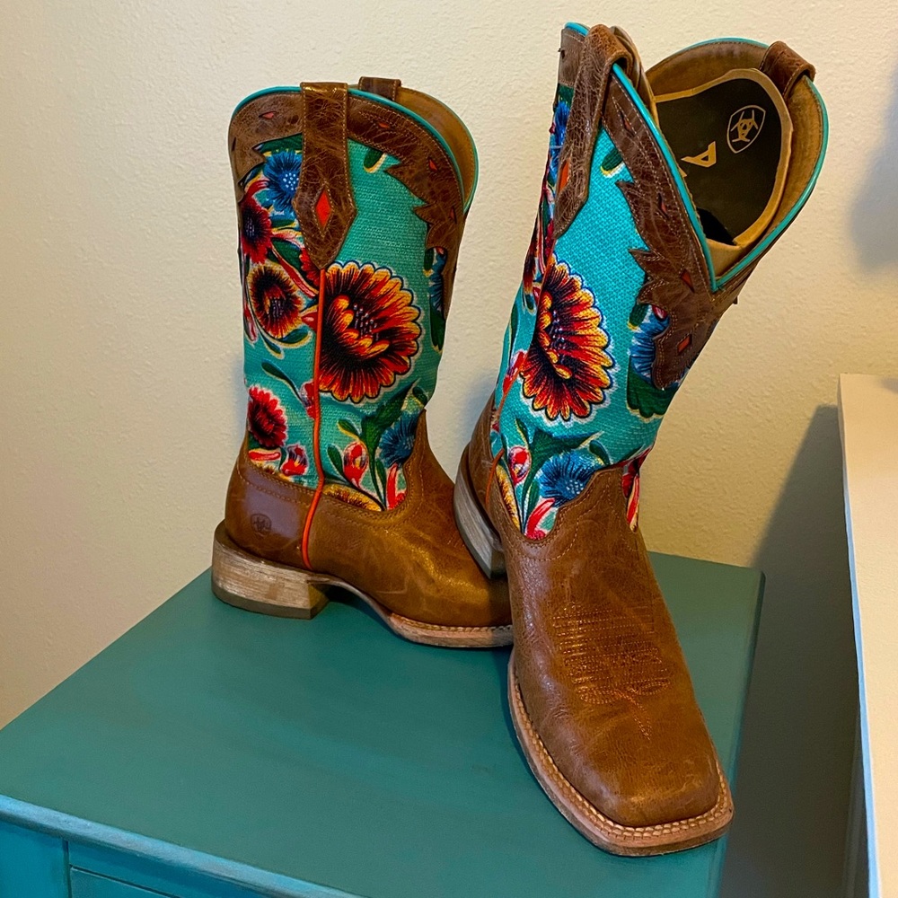 Ariat Floral Textile Circuit Champion Cowgirl Boots, Sz 6.5